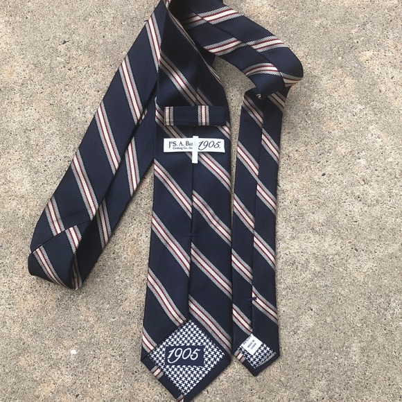 Jos A. Bank 1905 Silk Tie - Picture 2 of 3